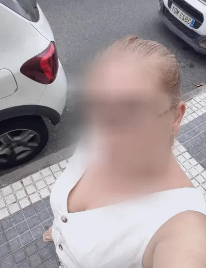 Antonia, 38