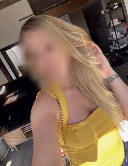 Carla, 37