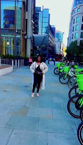 Charlotte, 33