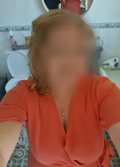 Elena, 38