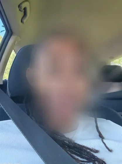 Melanie, 34
