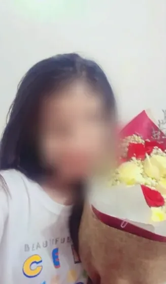 Mira, 23