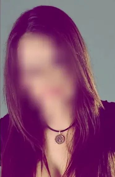 Nora, 31