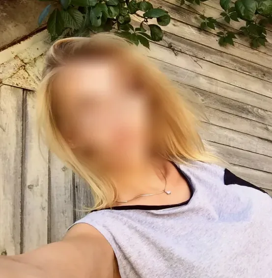 Sarah, 34